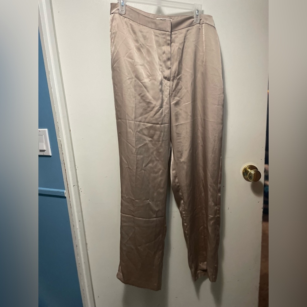Chic Women's Beige Trousers